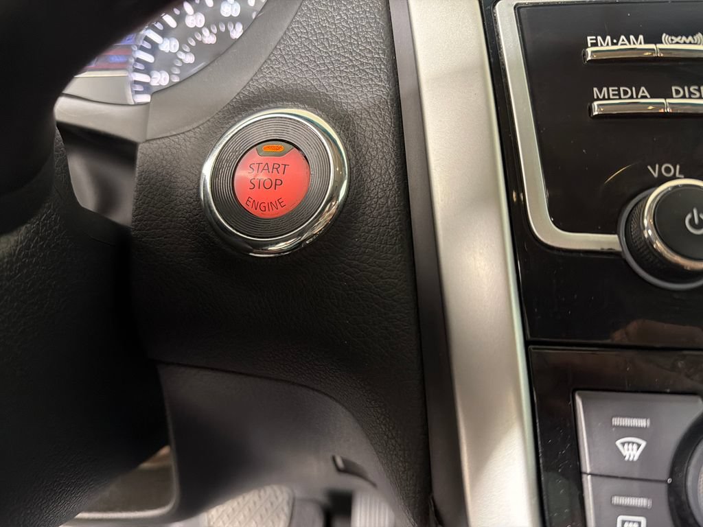 Used 2018 Nissan Altima 2.5 SV FWD image 14