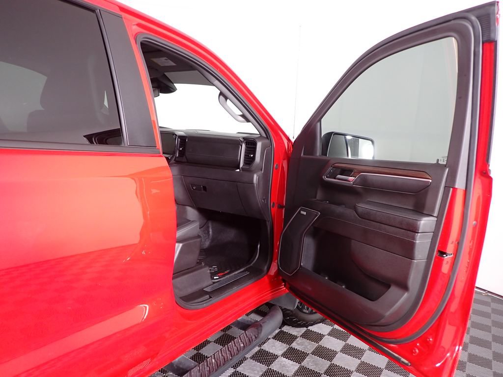 Used 2024 Chevrolet Silverado 1500 LT Trail Boss w/ Convenience Package II AWD/4WD image 36