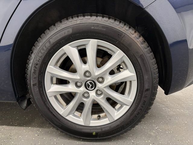 Used 2015 MAZDA MAZDA3 i Touring w/ Technology Package FWD image 20