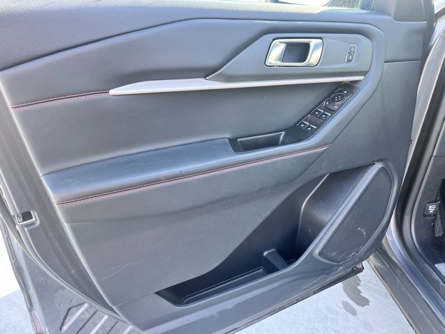 Used 2025 Ford Explorer ST-Line image 10