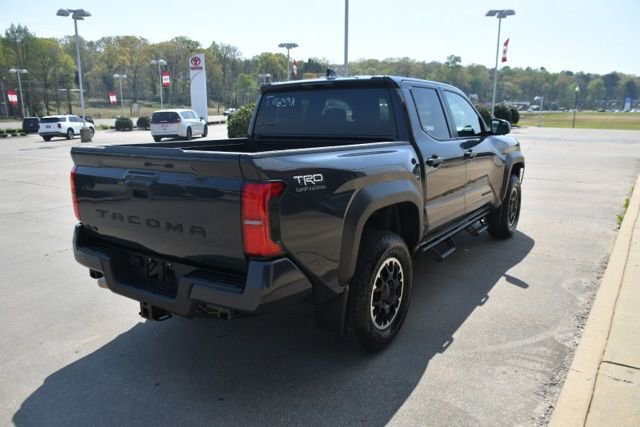 Used 2024 Toyota Tacoma TRD Off-Road image 5