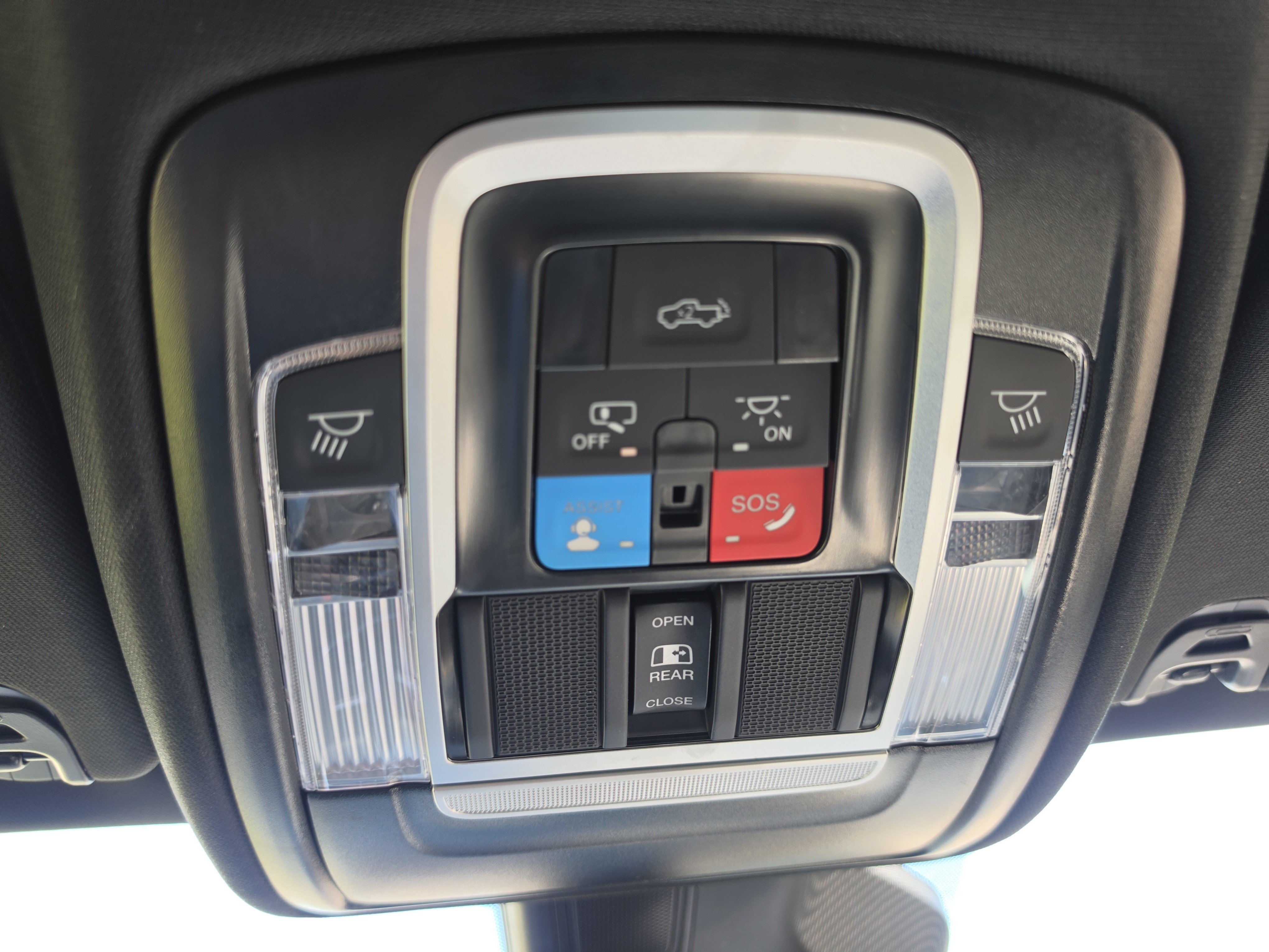 Used 2025 RAM 1500 Big Horn AWD/4WD image 34