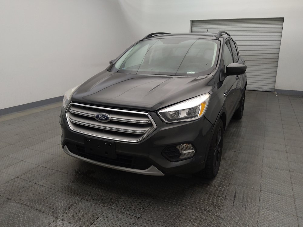 Used 2018 Ford Escape SE FWD image 15