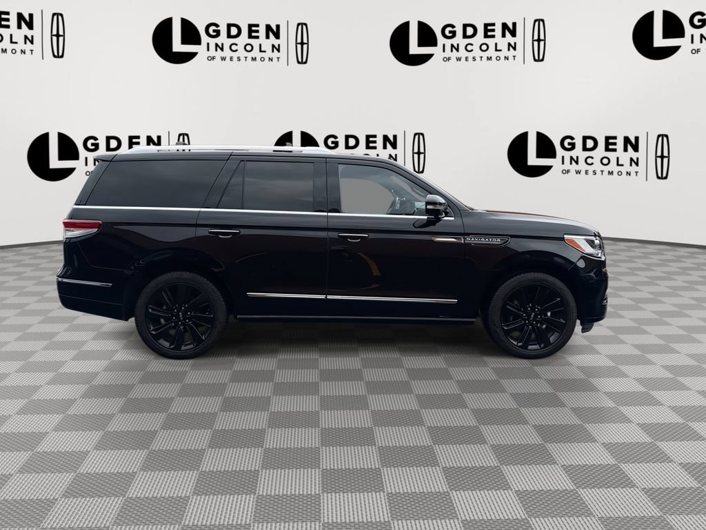 Used 2024 Lincoln Navigator Reserve AWD/4WD image 9