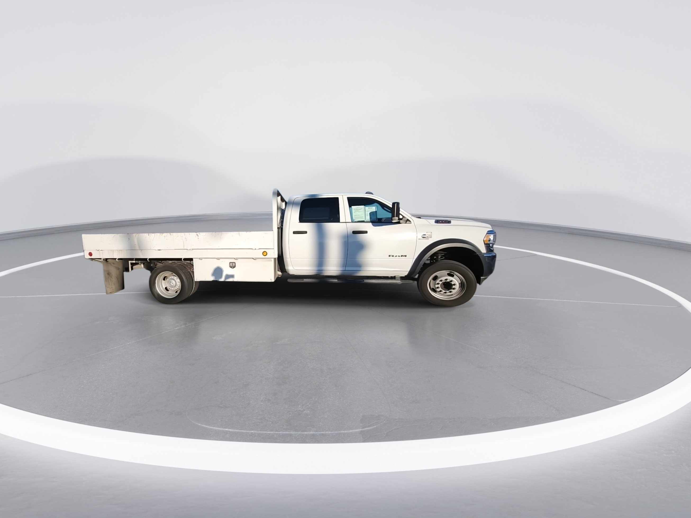 Used 2021 RAM 4500 Tradesman w/ Chrome Appearance Group RWD image 9
