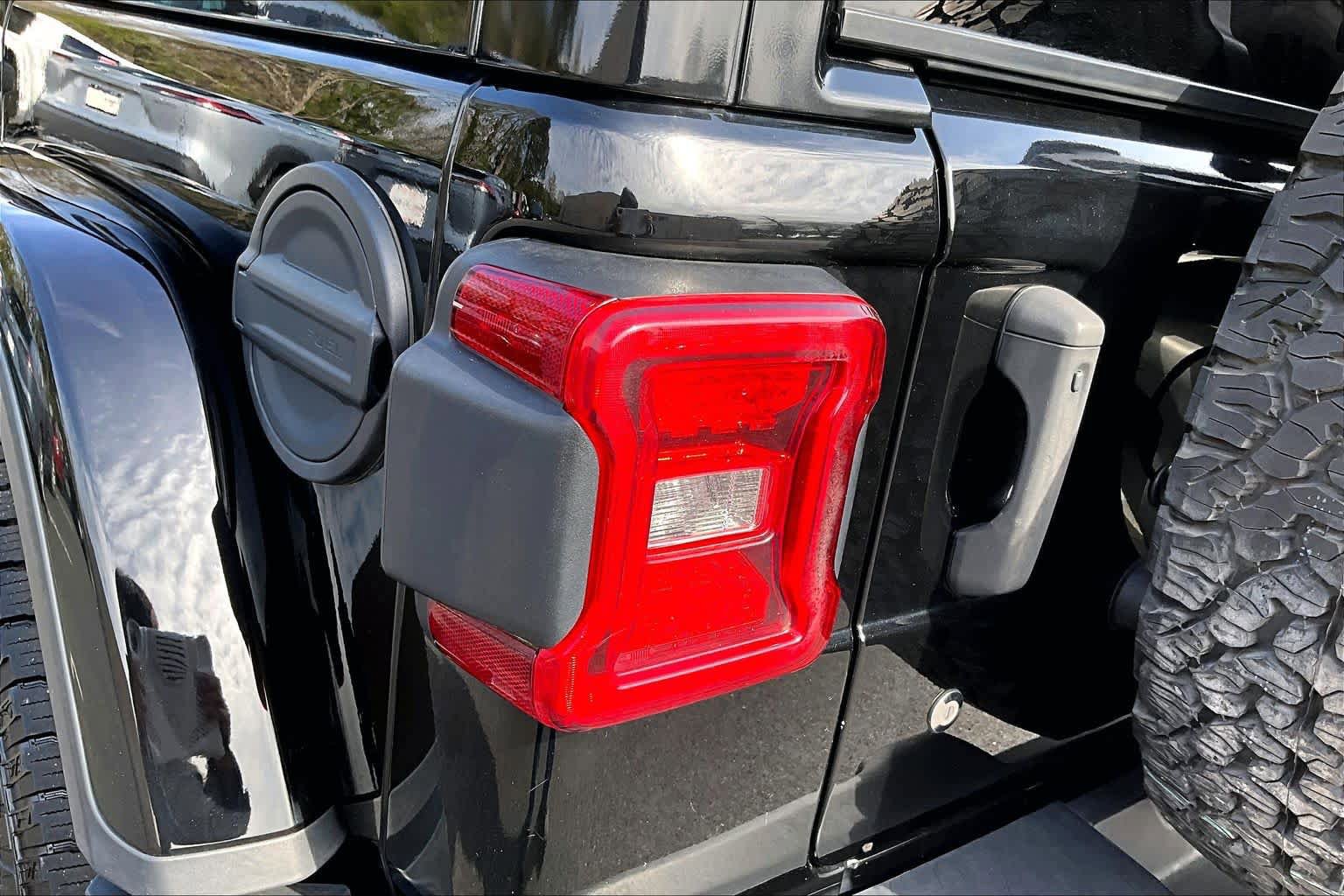 Used 2019 Jeep Wrangler Unlimited Rubicon image 27