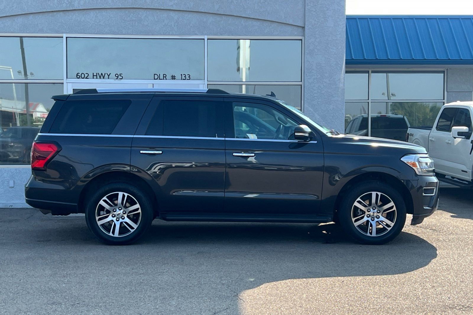 Used 2024 Ford Expedition Limited AWD/4WD video 3