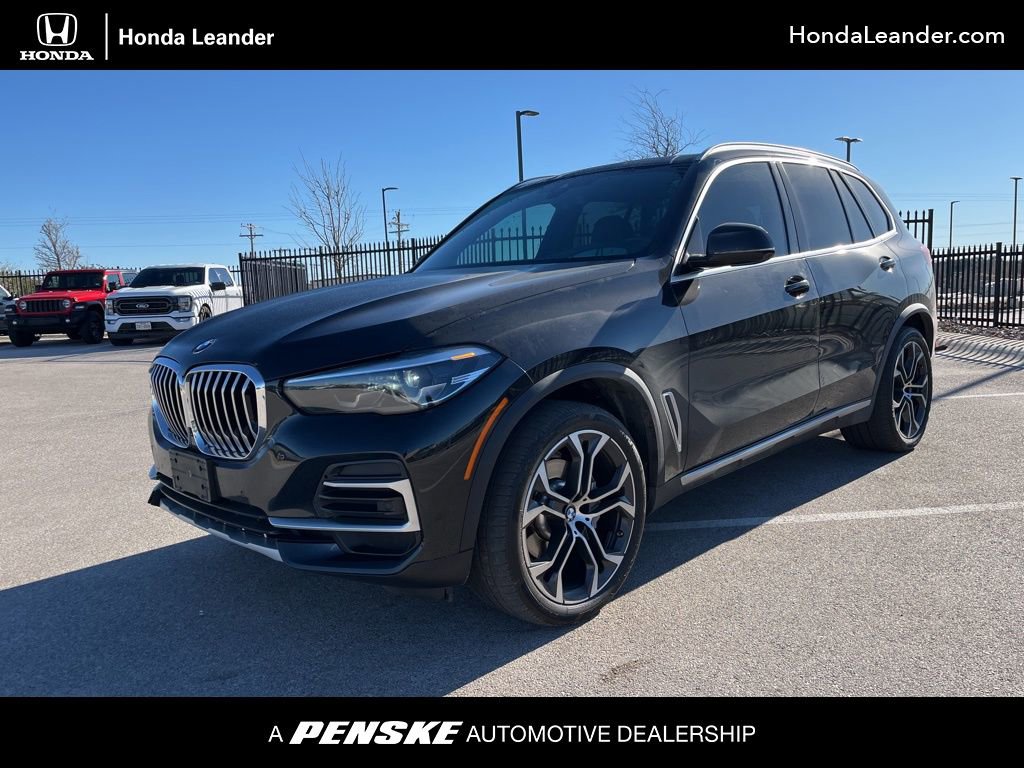 Used 2022 BMW X5 sDrive40i w/ Luxury Seating Package image 1