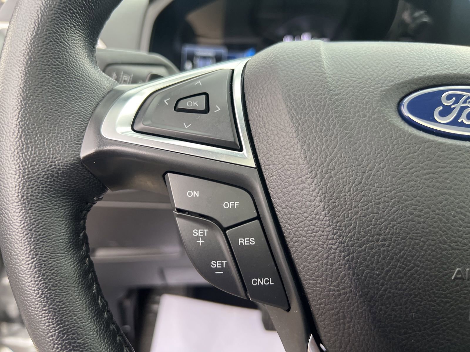 Used 2022 Ford Edge SEL w/ Convenience Package AWD/4WD image 28