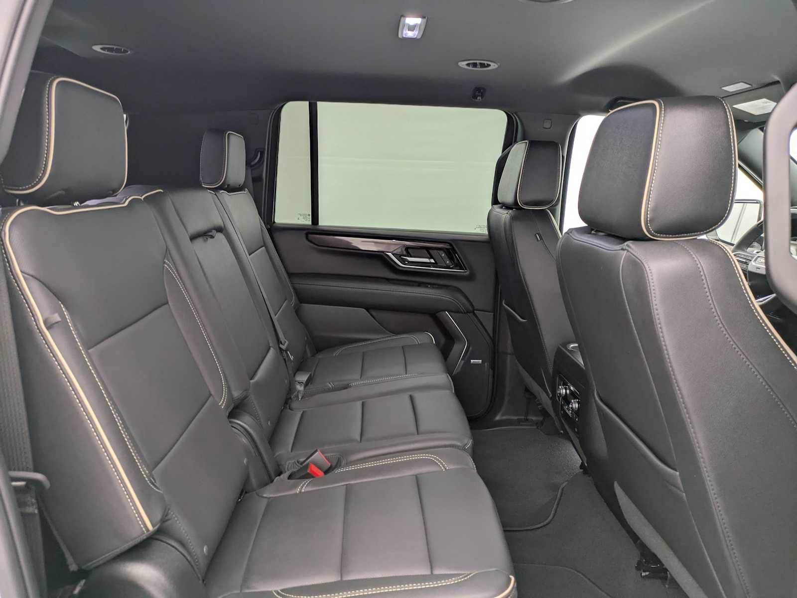 Used 2026 GMC Yukon XL Elevation AWD/4WD image 23