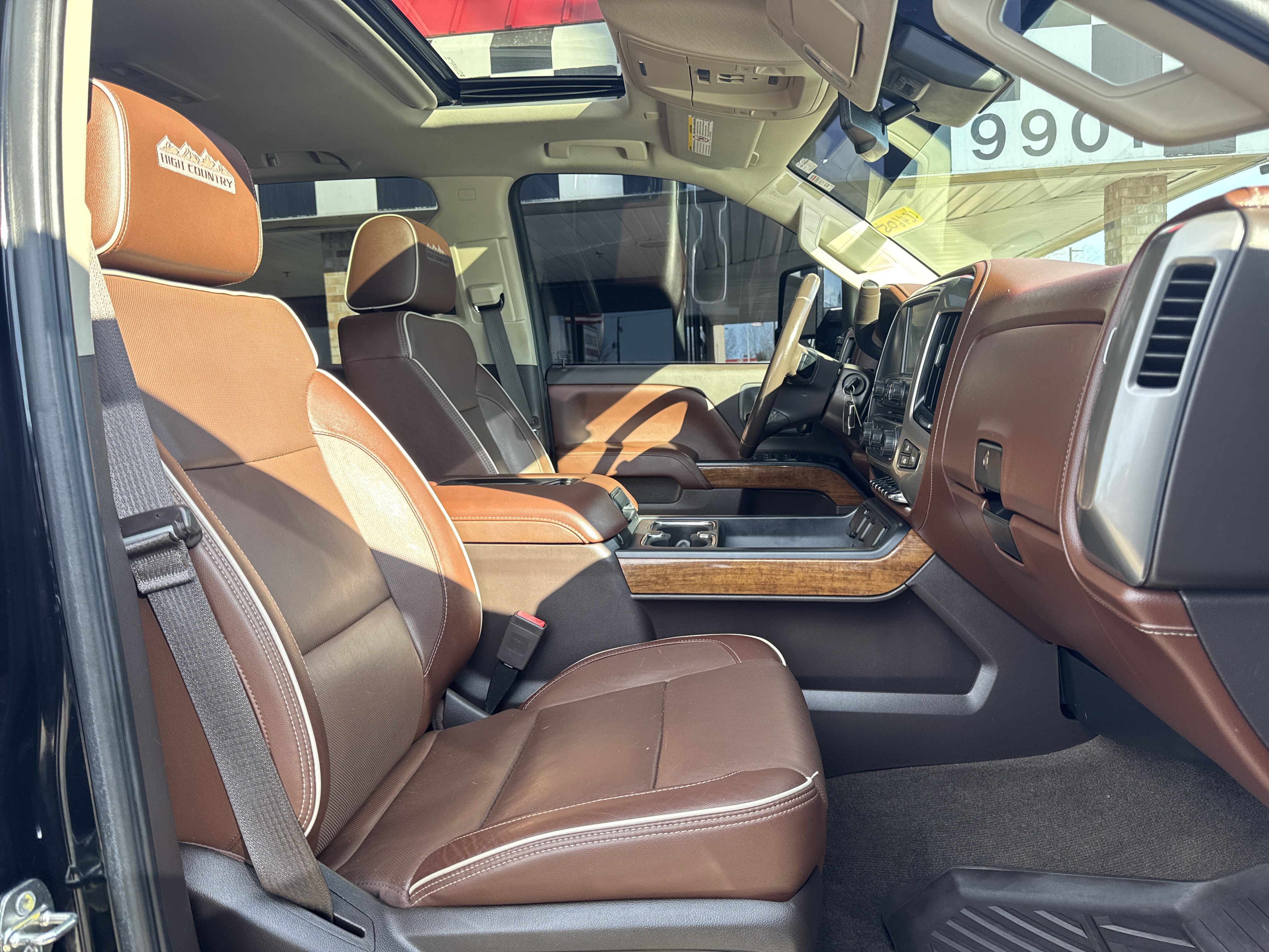Used 2018 Chevrolet Silverado 2500 High Country w/ Duramax Plus Package image 27