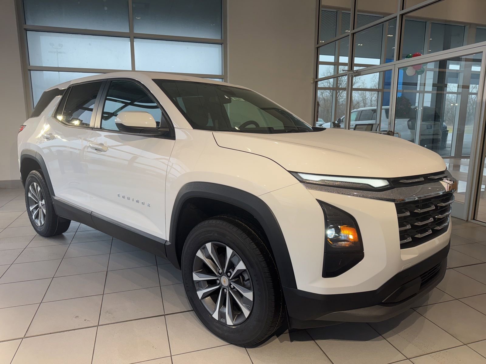 New 2026 Chevrolet Equinox LT image 3