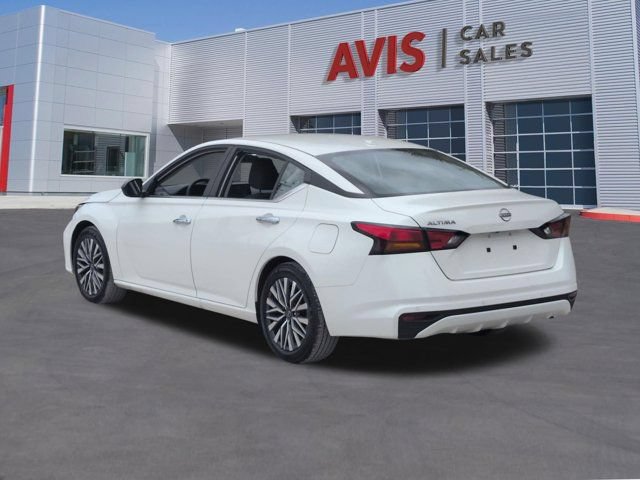Used 2025 Nissan Altima 2.5 SV FWD image 9