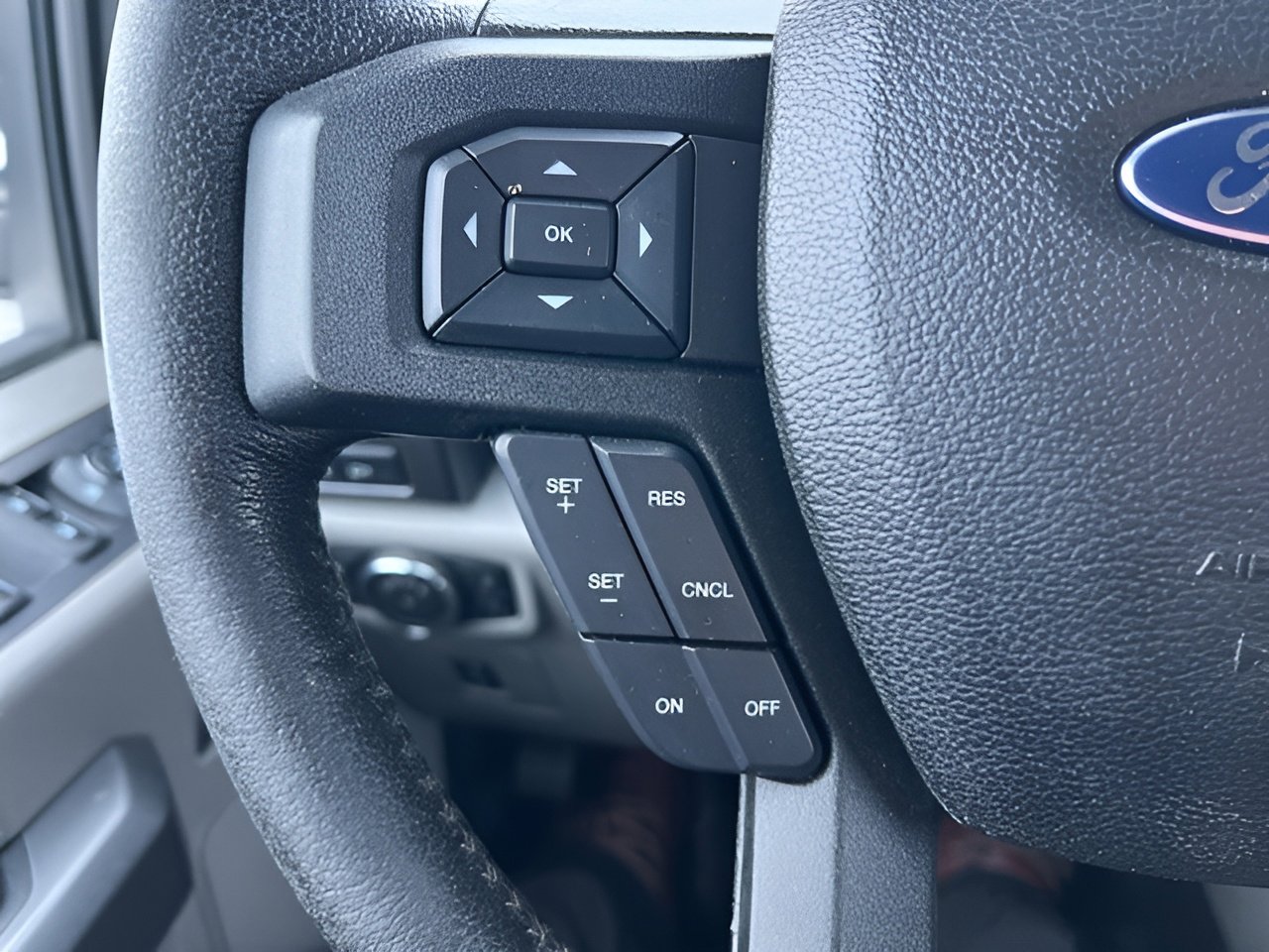 Used 2016 Ford F150 XLT w/ Equipment Group 302A Luxury image 22