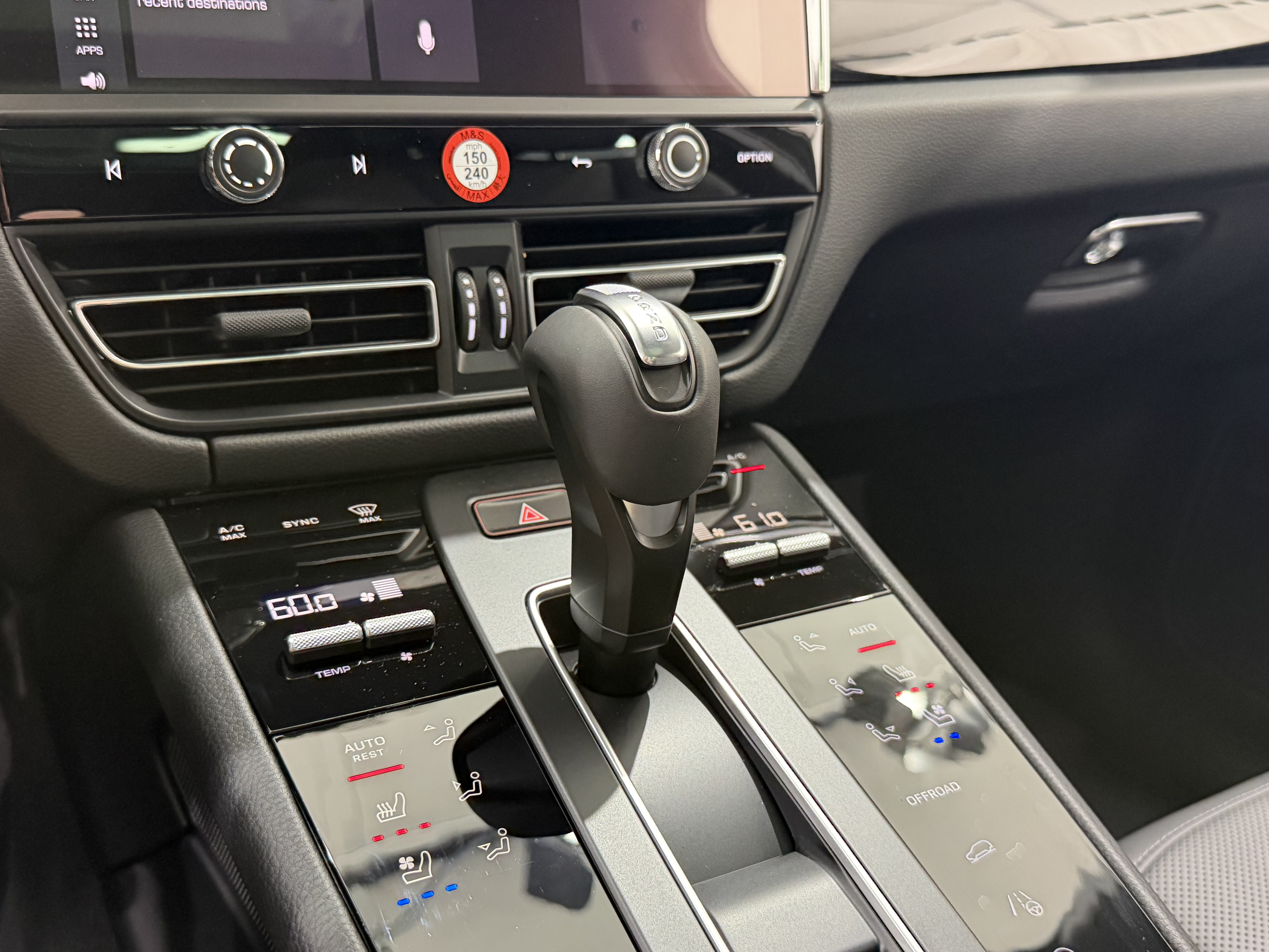 New 2026 Porsche Macan Turbo AWD/4WD image 39