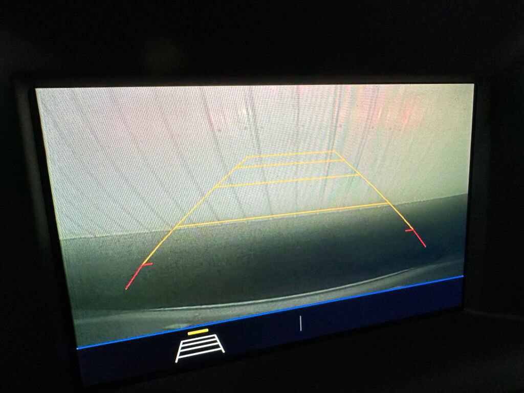 Used 2020 GMC Terrain SLE w/ Driver Convenience Package image 13