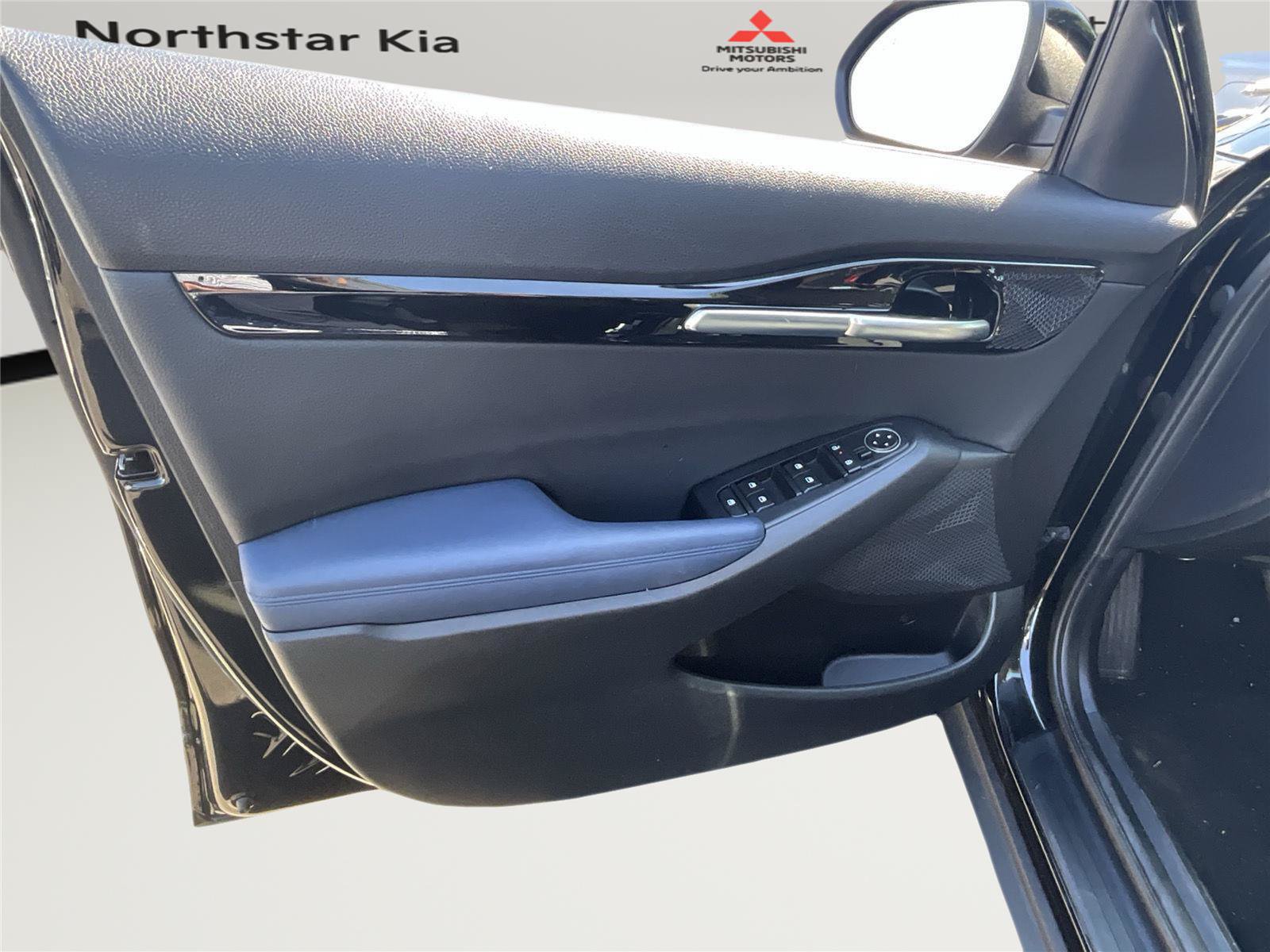 Used 2024 Kia Seltos S AWD/4WD image 11