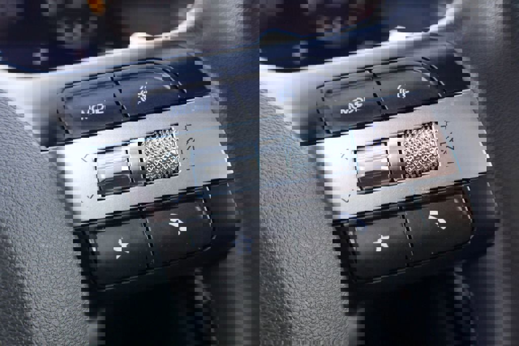 Used 2025 Hyundai Santa Cruz XRT image 15