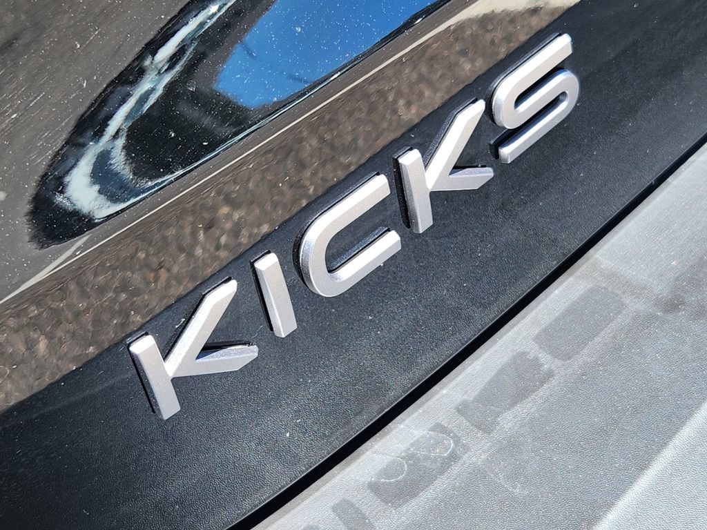 Certified 2025 Nissan Kicks SV AWD/4WD image 8