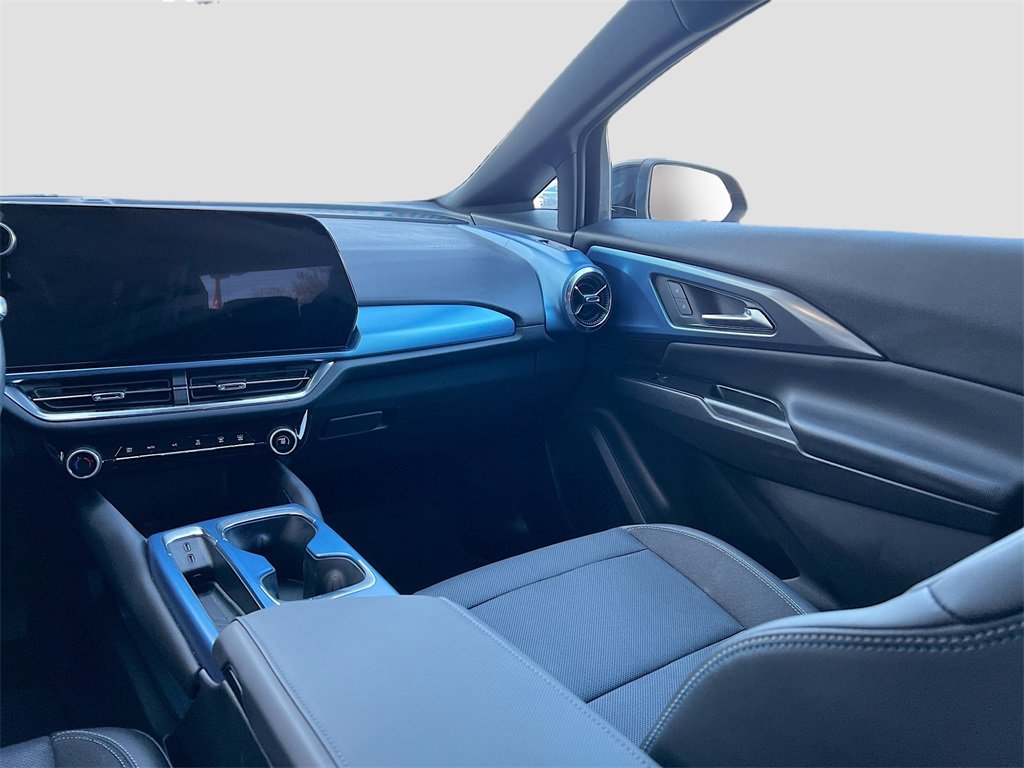 Used 2025 Chevrolet Equinox EV LT w/ Convenience Package image 22