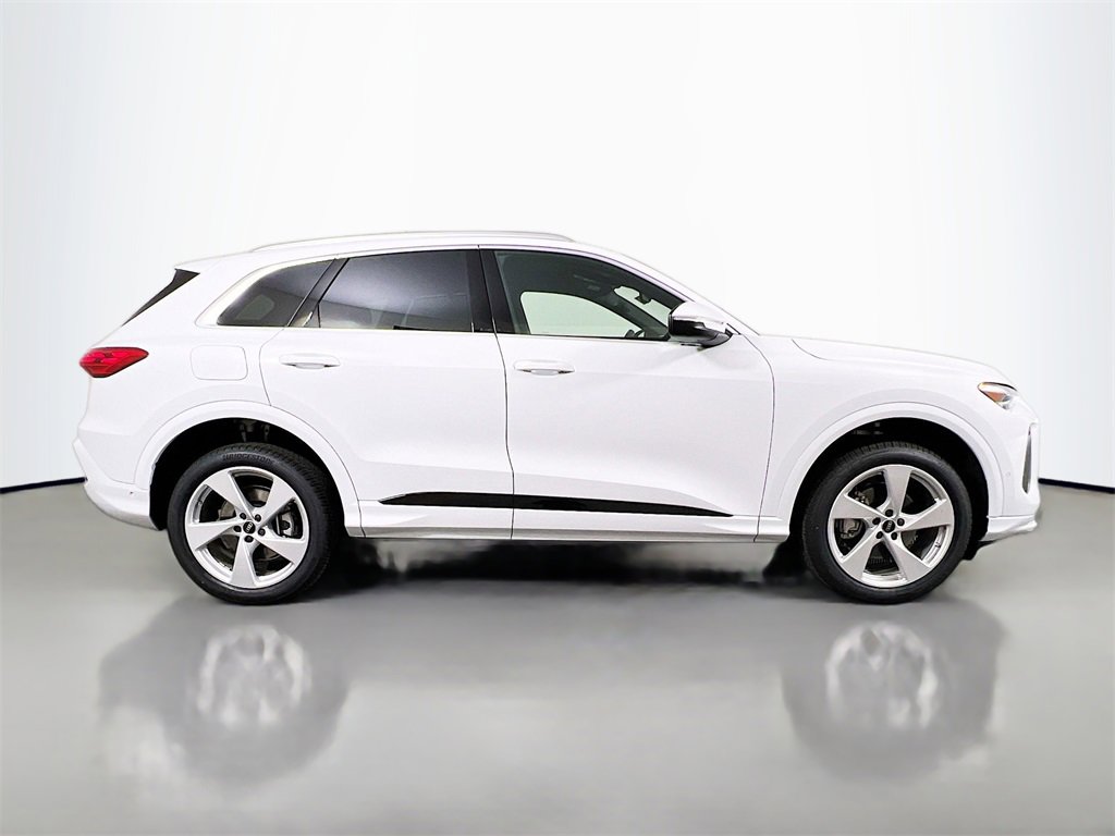 New 2025 Audi Q5 Premium Plus image 8