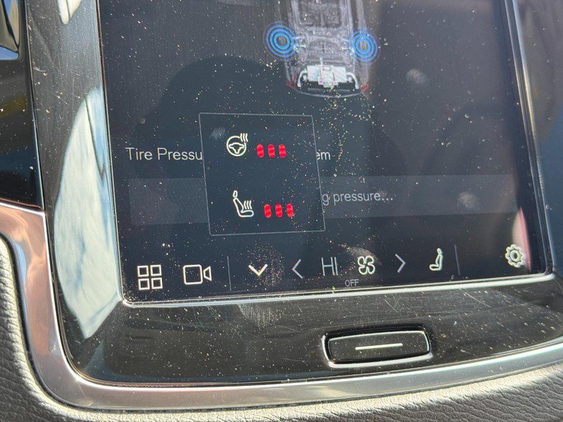 Certified 2024 Volvo XC90 B6 Plus w/ Protection Package Premier image 21