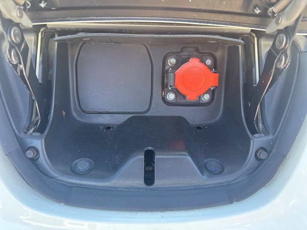 Used 2012 Nissan Leaf SV FWD image 33