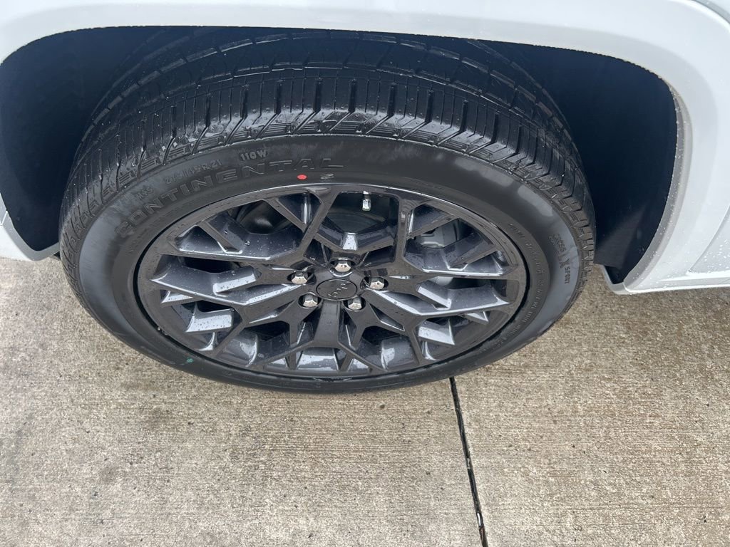 New 2025 Jeep Grand Cherokee Summit image 28