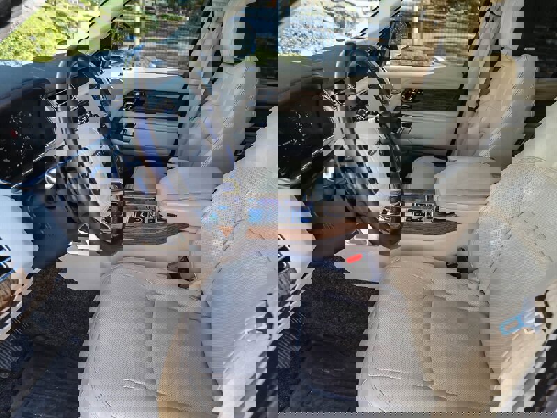 Used 2019 Land Rover Range Rover HSE image 23