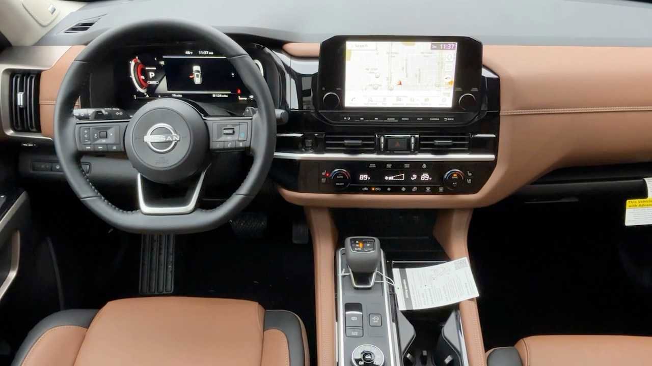 New 2025 Nissan Pathfinder Platinum w/ Cargo Package image 11