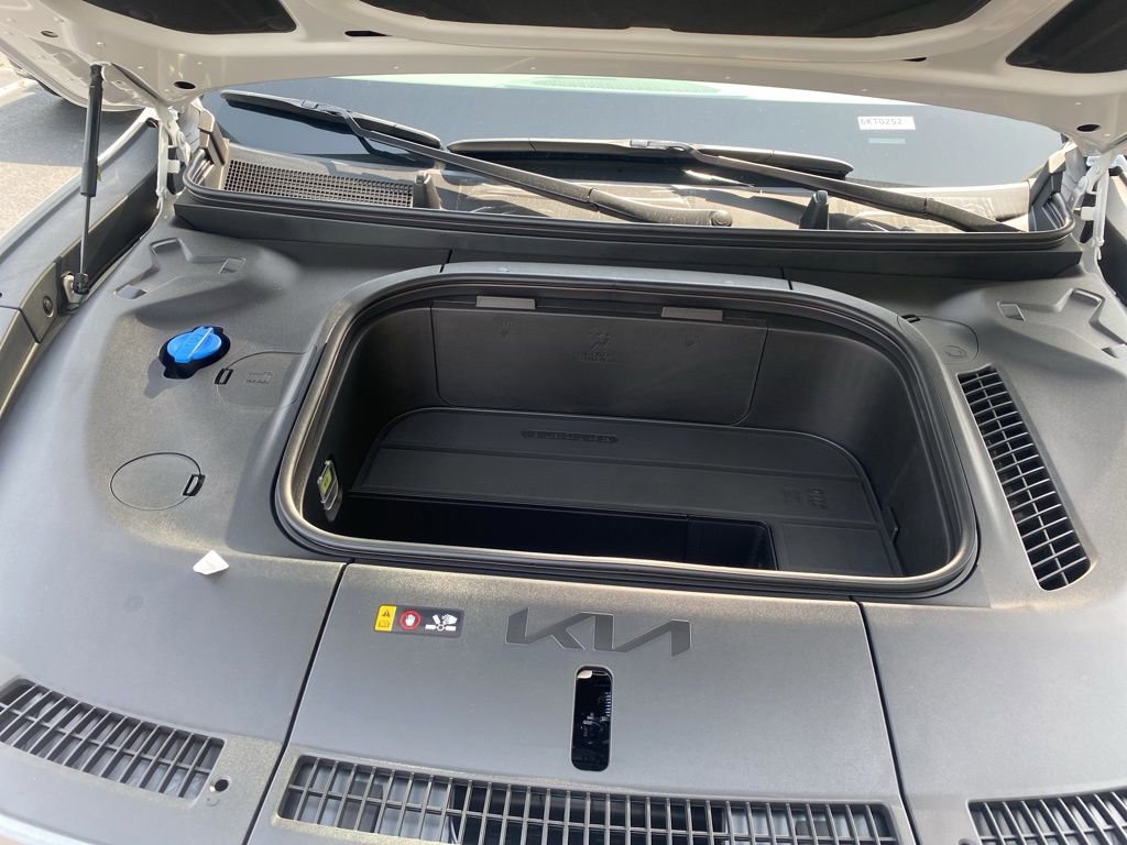 New 2026 Kia EV9 Wind image 11