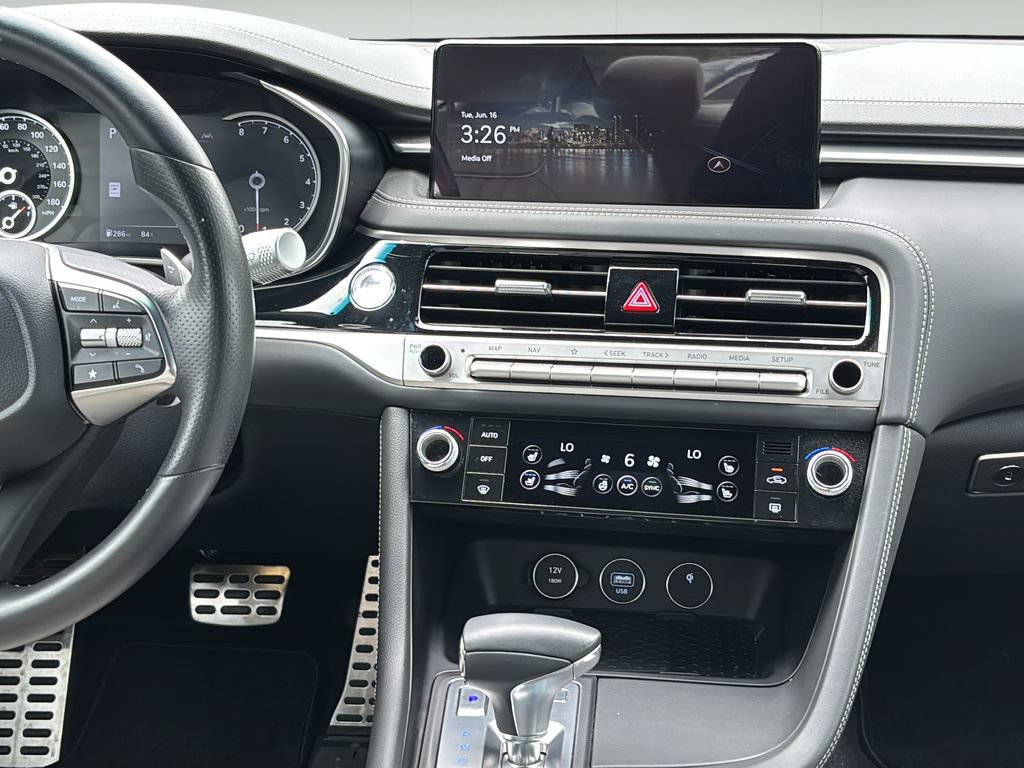 Certified 2025 Genesis G70 2.5T w/ Sport Prestige Package AWD/4WD image 18
