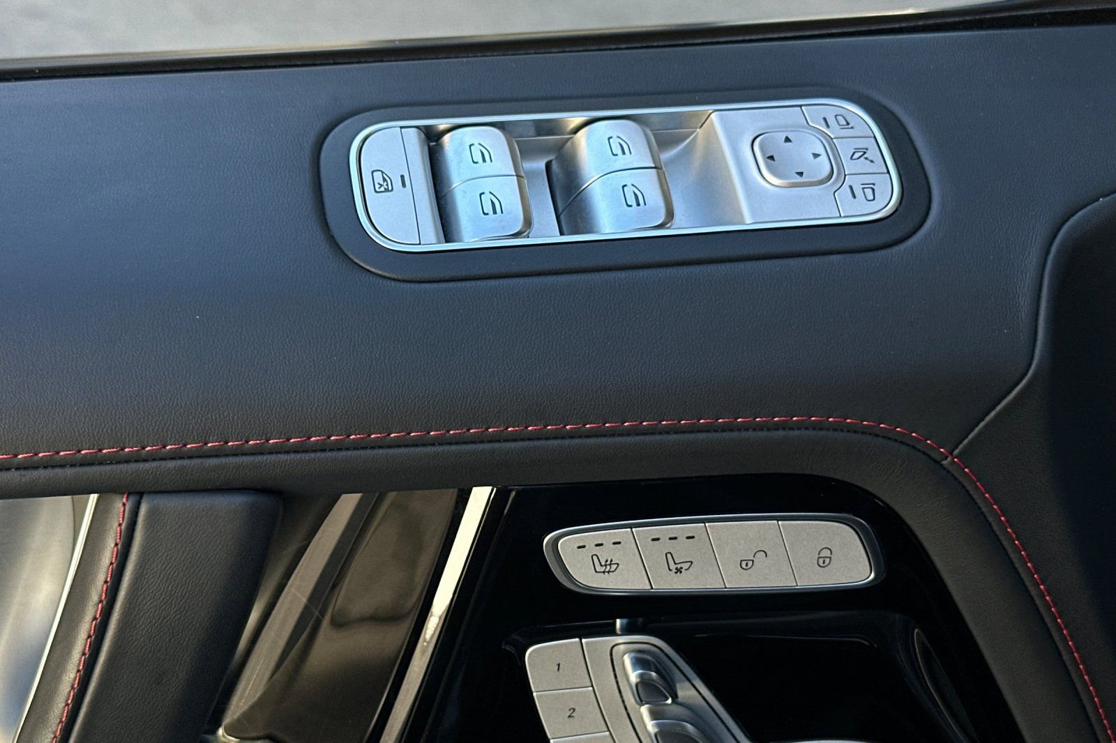 Used 2024 Mercedes-Benz G 63 AMG 4MATIC image 25