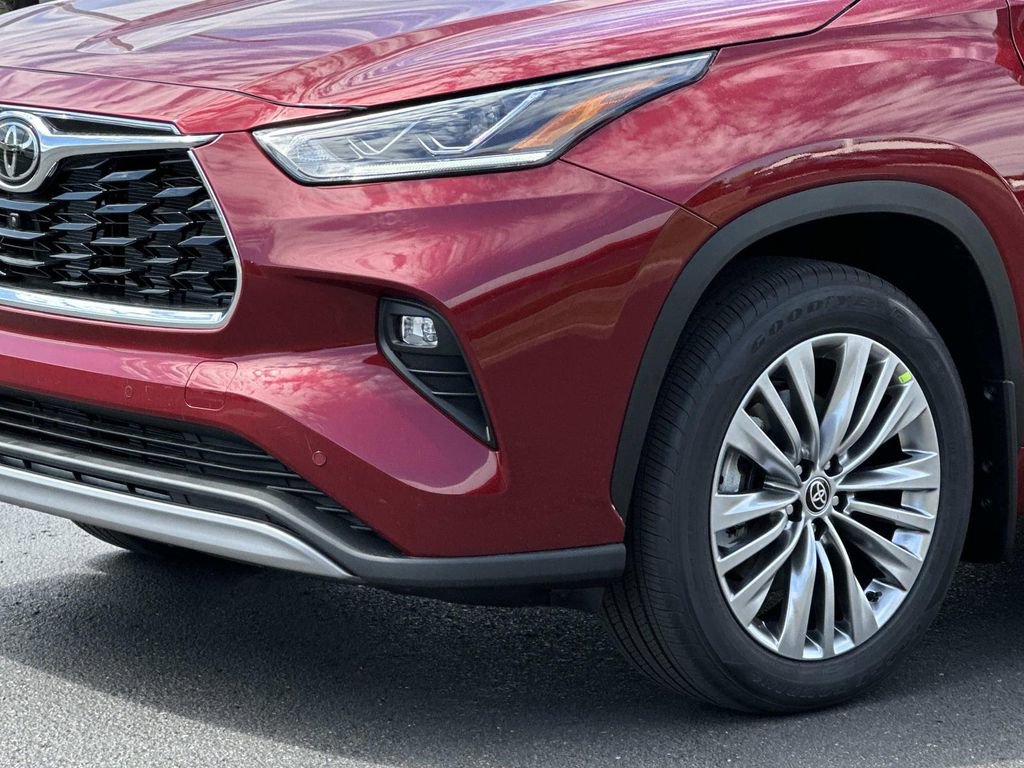 New 2026 Toyota Highlander Platinum AWD/4WD image 7