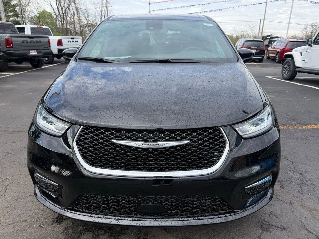 New 2026 Chrysler Pacifica Select FWD image 8