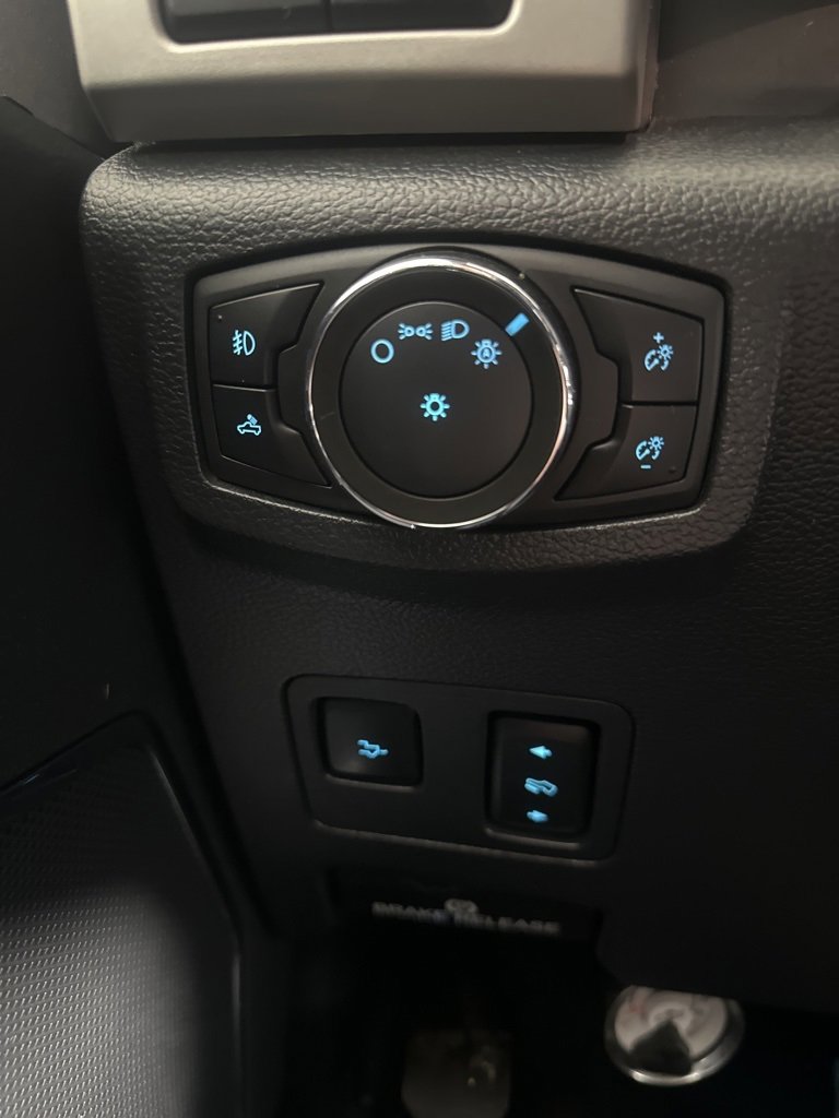 Used 2022 Ford F250 Lariat w/ Tremor Off-Road Package image 30