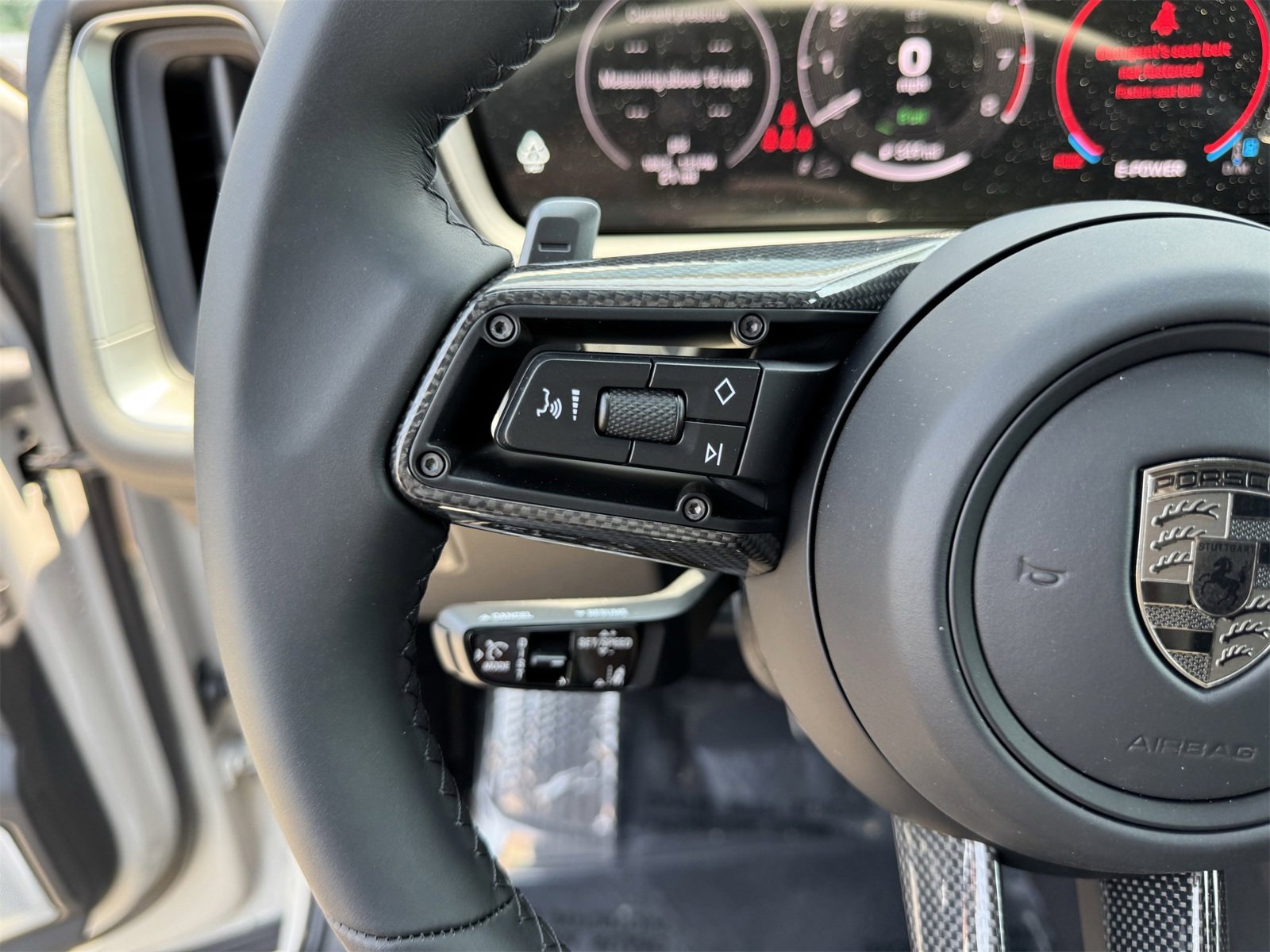 New 2025 Porsche Cayenne Turbo image 18