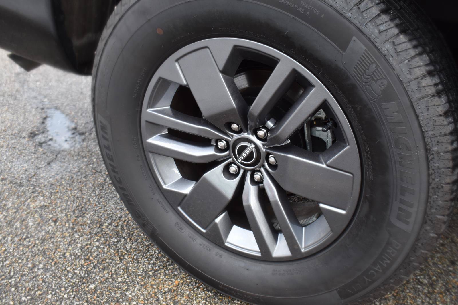 Certified 2025 Nissan Frontier SV RWD image 15