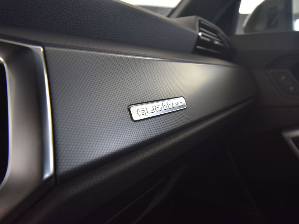 New 2025 Audi Q3 2.0T Premium image 34