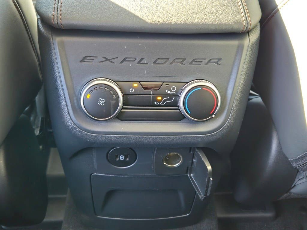 New 2026 Ford Explorer Active w/ Active Comfort Package image 19