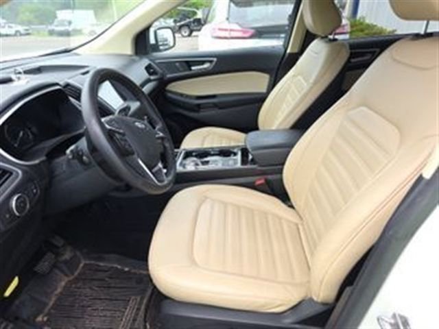 Used 2020 Ford Edge SEL w/ Convenience Package FWD image 3