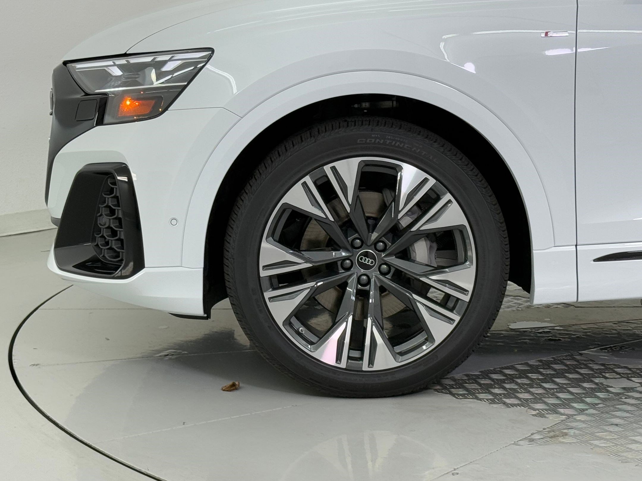 New 2026 Audi Q8 Premium Plus image 12