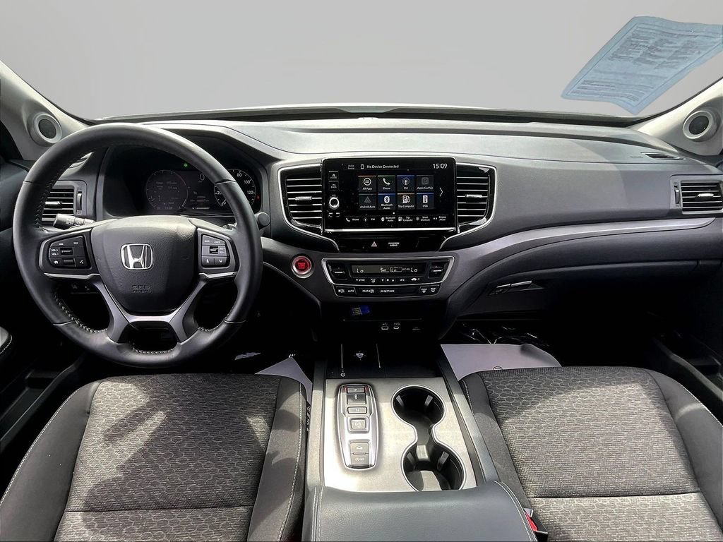 Certified 2025 Honda Ridgeline Sport+ image 8