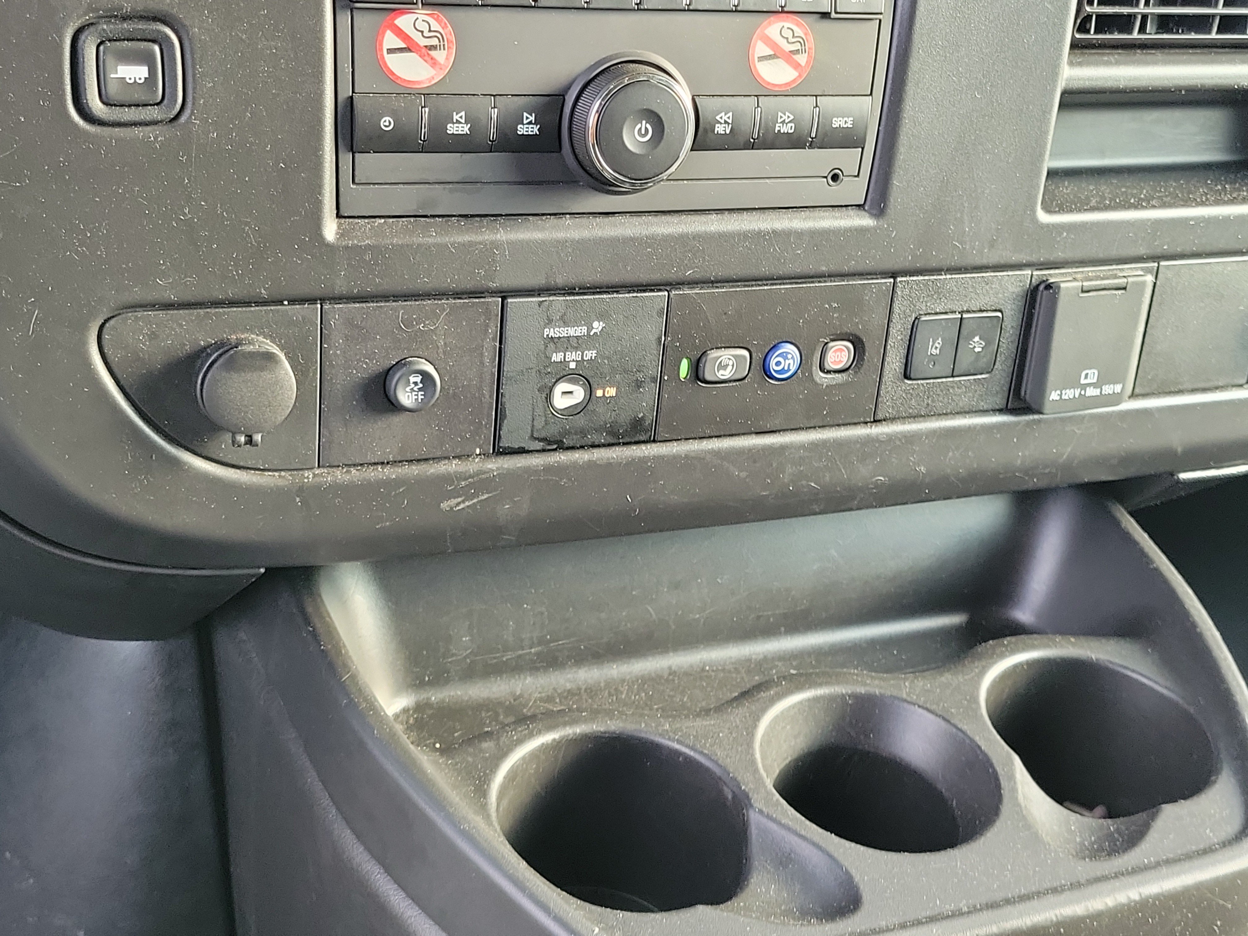 Used 2024 Chevrolet Express 3500 LT w/ LT Preferred Equipment Group RWD image 27