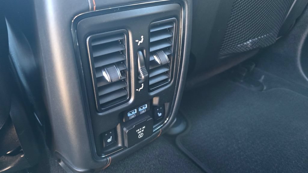 Used 2020 Jeep Grand Cherokee Summit image 17