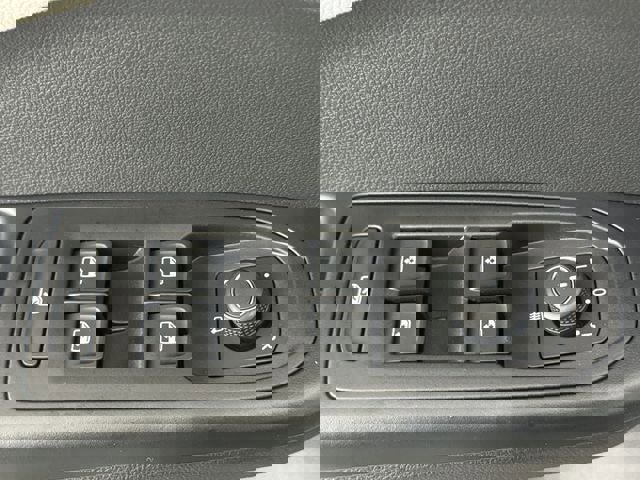 New 2026 Volkswagen Taos SEL image 16