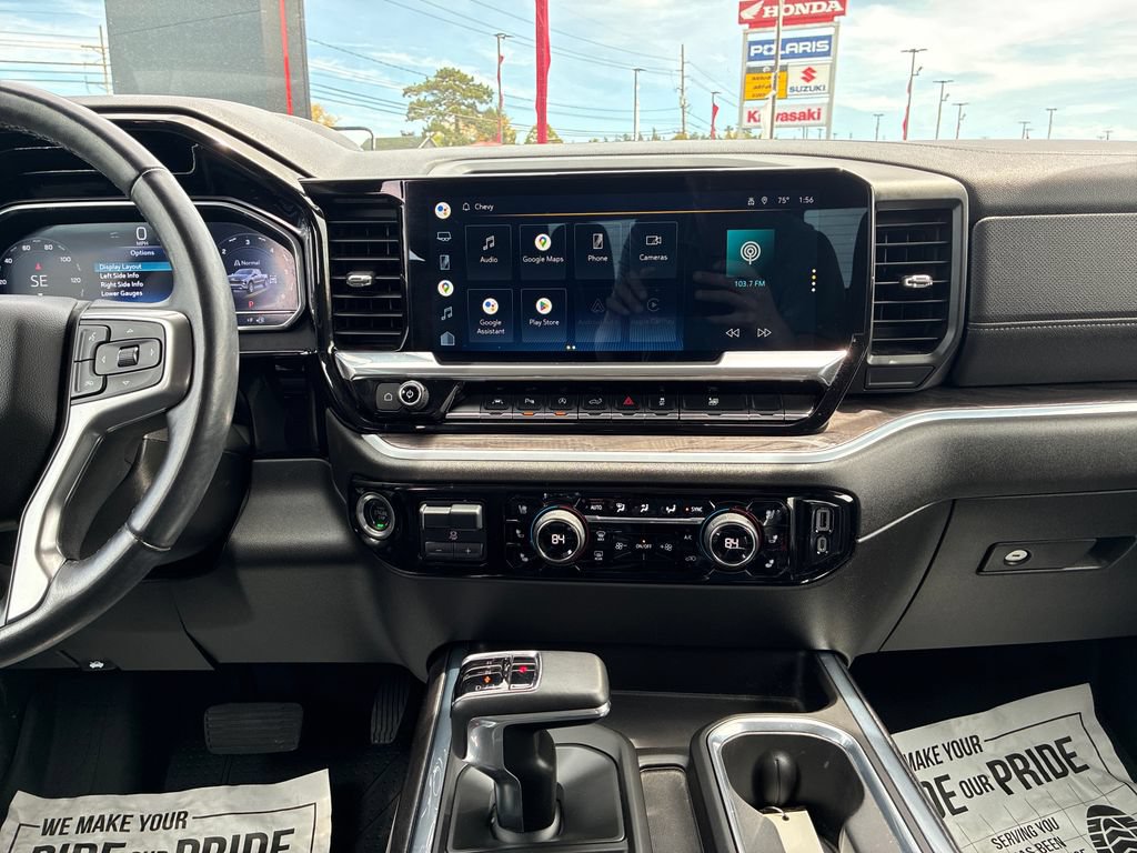 Used 2022 Chevrolet Silverado 1500 LTZ w/ Technology Package AWD/4WD image 28