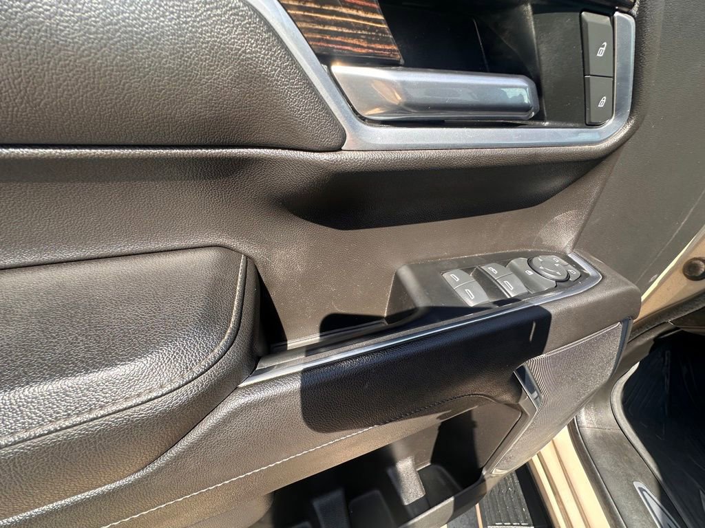 Used 2022 GMC Sierra 1500 Elevation w/ LPO, Elevation Black Package AWD/4WD image 14