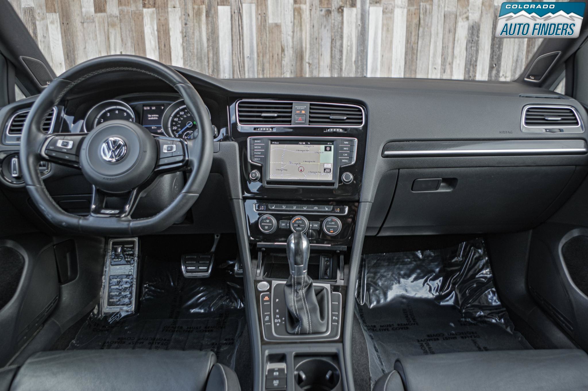 Used 2017 Volkswagen Golf R 4-Door AWD/4WD image 16