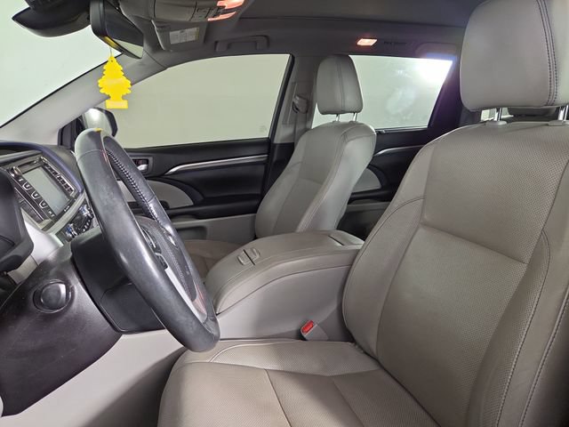 Used 2018 Toyota Highlander Limited Platinum AWD/4WD image 13